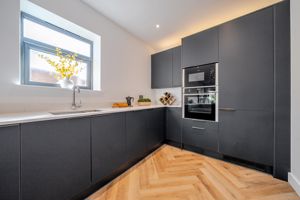 Kitchen- click for photo gallery